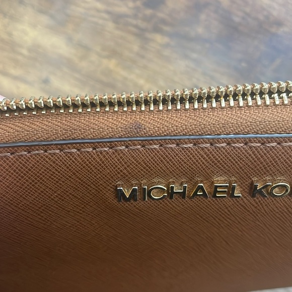 Michael Kors wallet - Picture 4 of 4